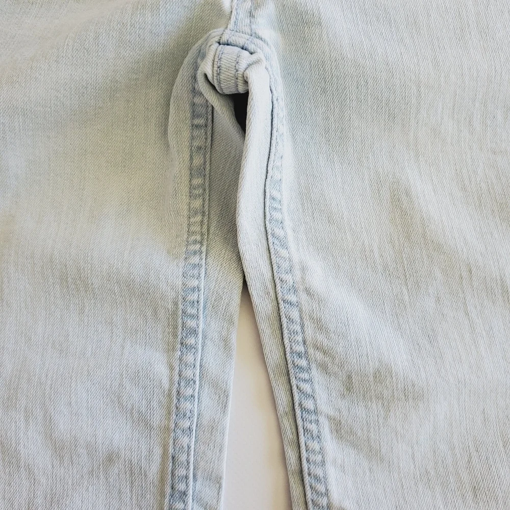 K1231 * Children's Place Girls Light Wash Jeans Size 6